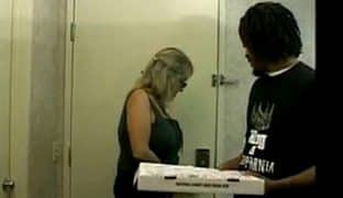 Sex mit dem Pizzaboten