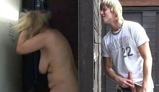 Heisser Voyeur Porno mit Oma