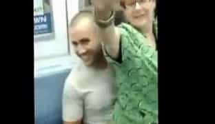Sex mit Oma in einer Bahn